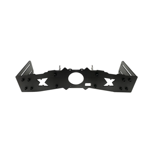 Mocowanie przednie SimXPro Front Mount do bazy Fanatec CSL DD, wykonane z czarnej płyty stalowej, rozstaw 580mm-600mm.