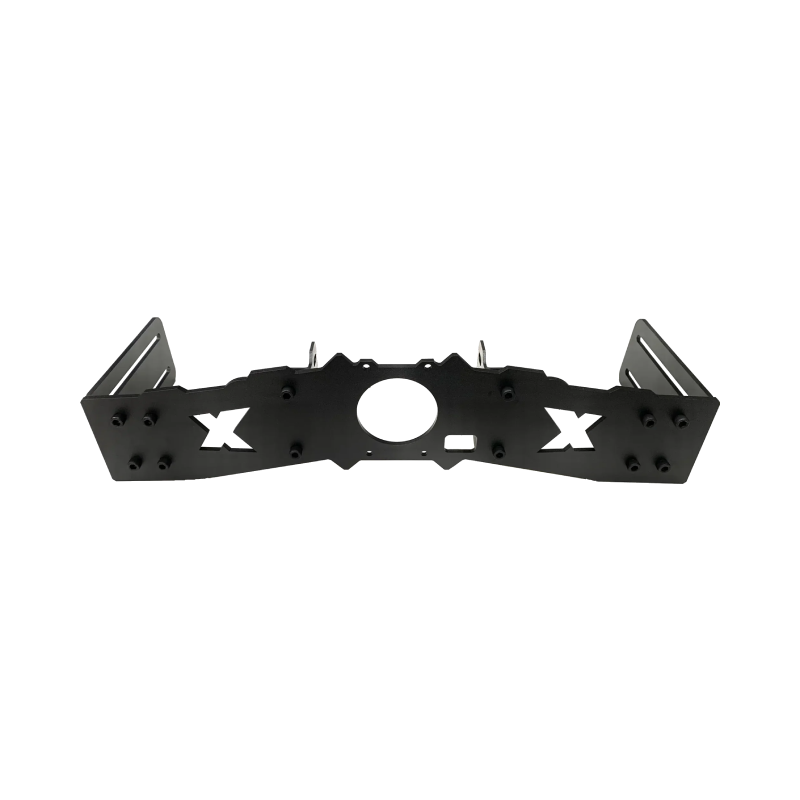 Mocowanie przednie SimXPro Front Mount do bazy Fanatec CSL DD, wykonane z czarnej płyty stalowej, rozstaw 580mm-600mm.